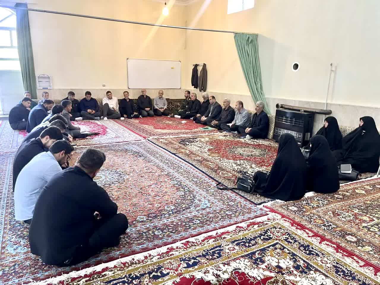 نشست صمیمی،بررسی میزان تحقق برنامه های ابلاغی ستادبازسازی عتبات عالیات