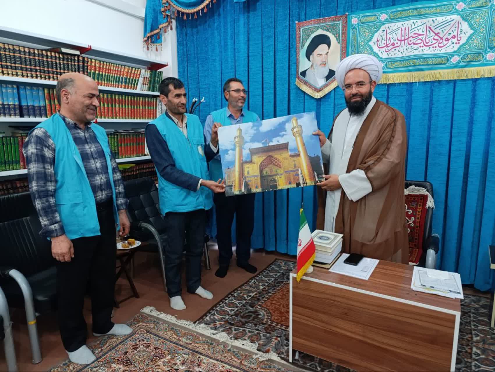  نشست ستاد توسعه و بازسازی عتبات عالیات شهرستان لیلان با امام جمعه محترم لیلان  