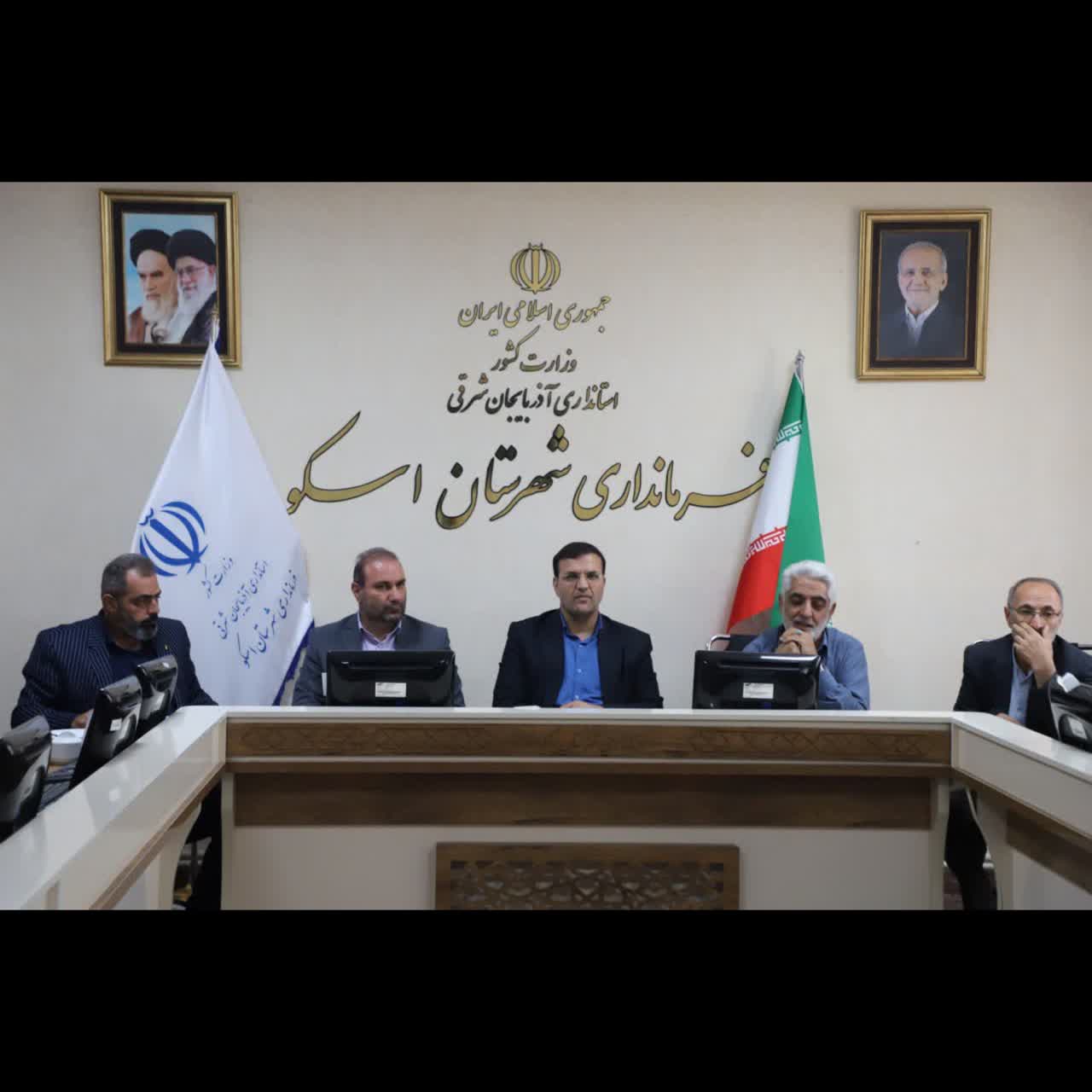 نشست هيئت امناى ستاد توسعه و بازسازی عتبات عالیات شهر سهند  